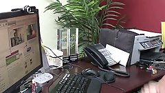 Natural tits Vanessa gets her pussy fucked in the office