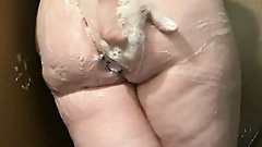 Young bbw loses anal virginity to dildo in shower