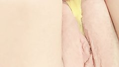 yellow pussy play close up phone video