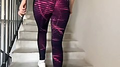 I told my husband that I went running. Of course I didn't run, but fucked with my lover in the entrance (POV)